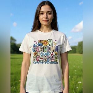 Graphic 'Mom Grandma Great Grandma' Cream T‑Shirt